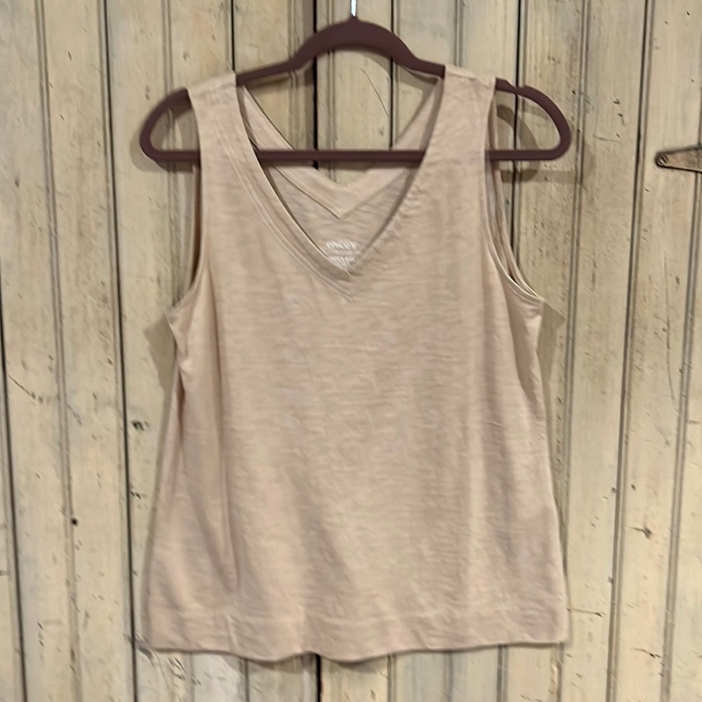 NWOT Chico’s tank size 1 or medium
